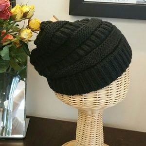 NW Black Beanie